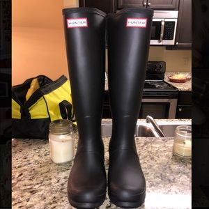 Hunter Tall Rain Boots - Matte Black (New w/o box)